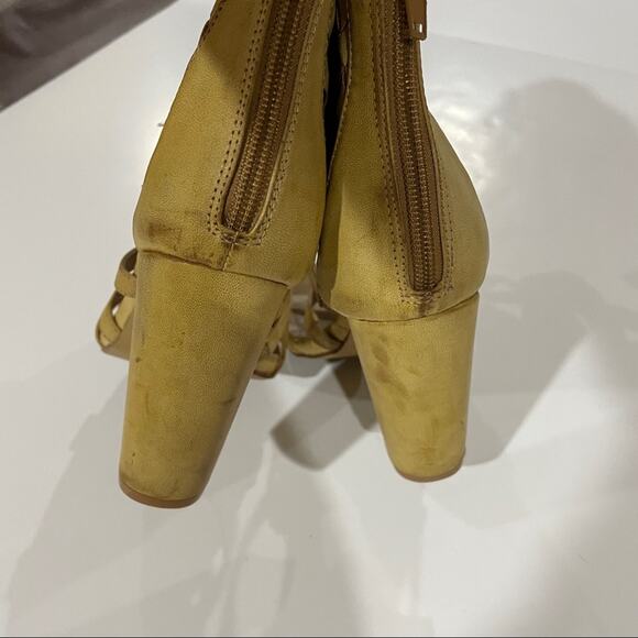 Torrid Tan Woven Block High Heel Open Toe Sandals Size 8 Wide - Picture 6 of 10